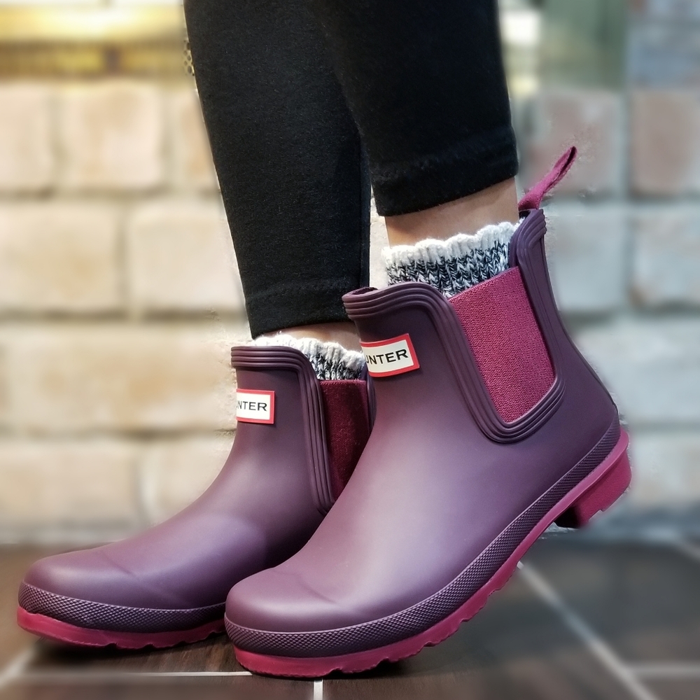 HUNTER Women's Original Chelsea Rain Boots Dark Red